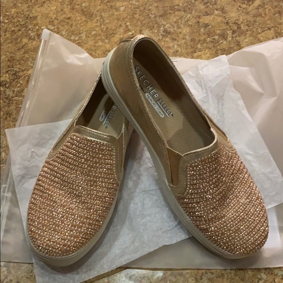 skechers memory foam gold